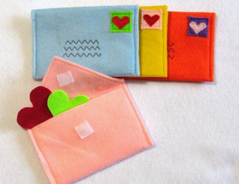 Working Envelopes for Pretend Play