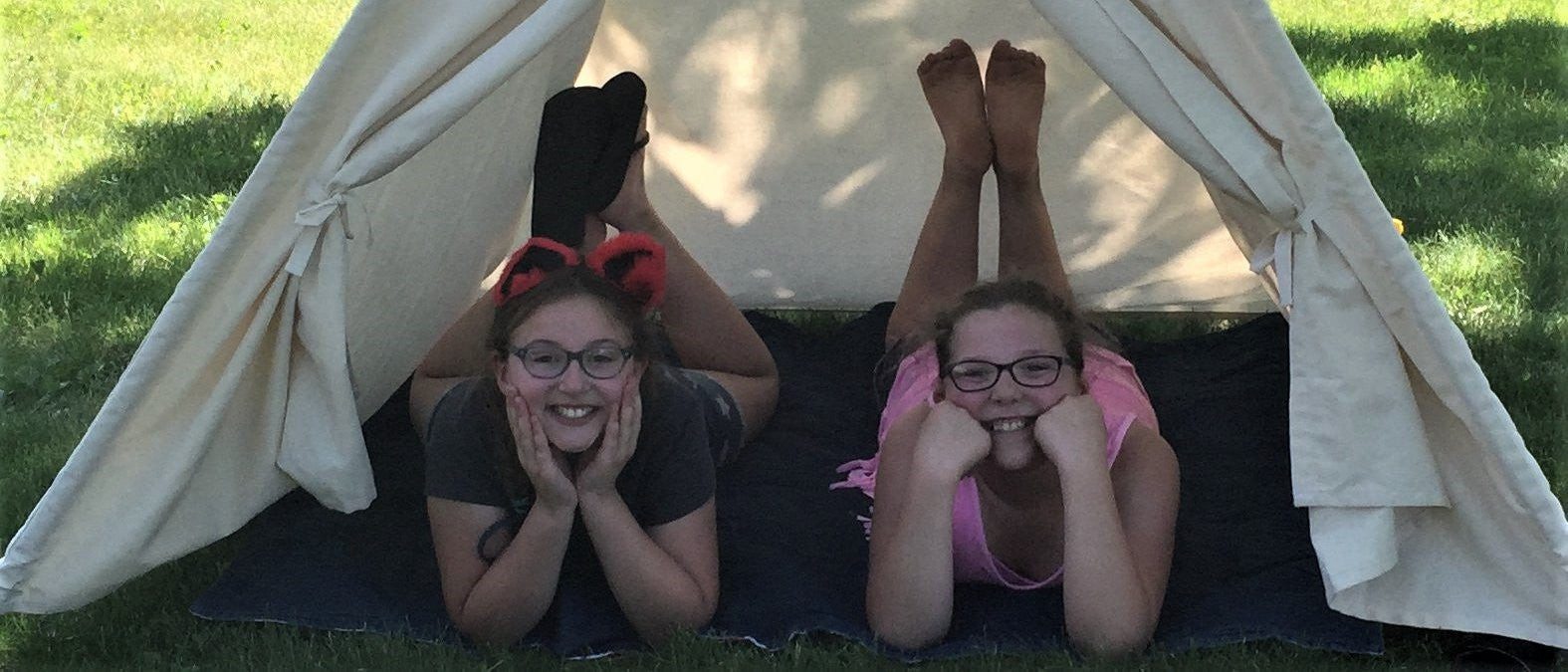 Kids play tents and playhouses