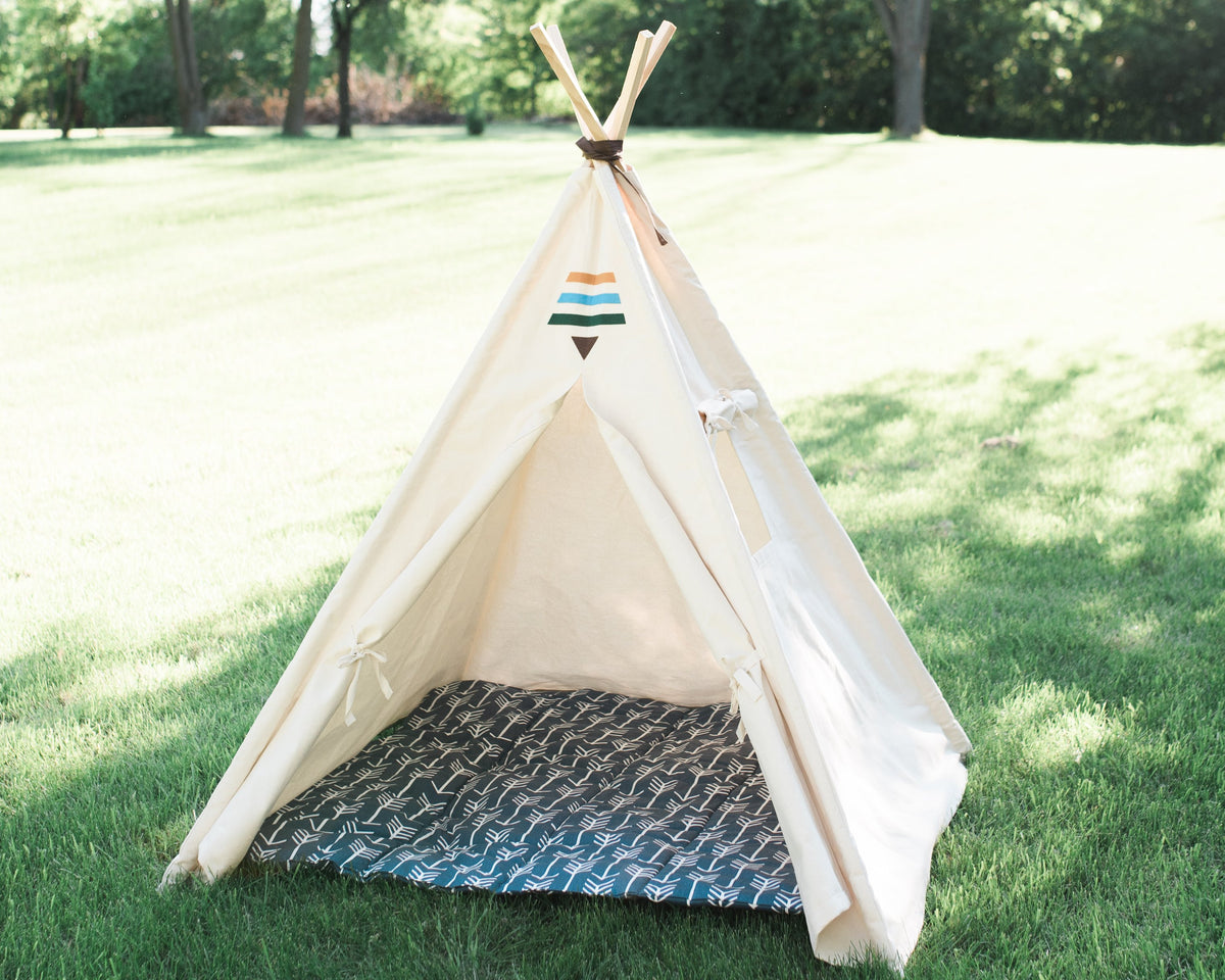 Kids canvas teepee tent